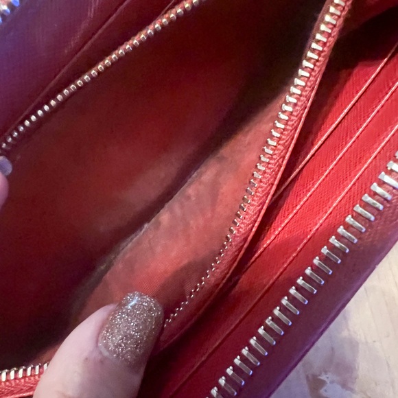 Prada Zip Wallet - Picture 4 of 6